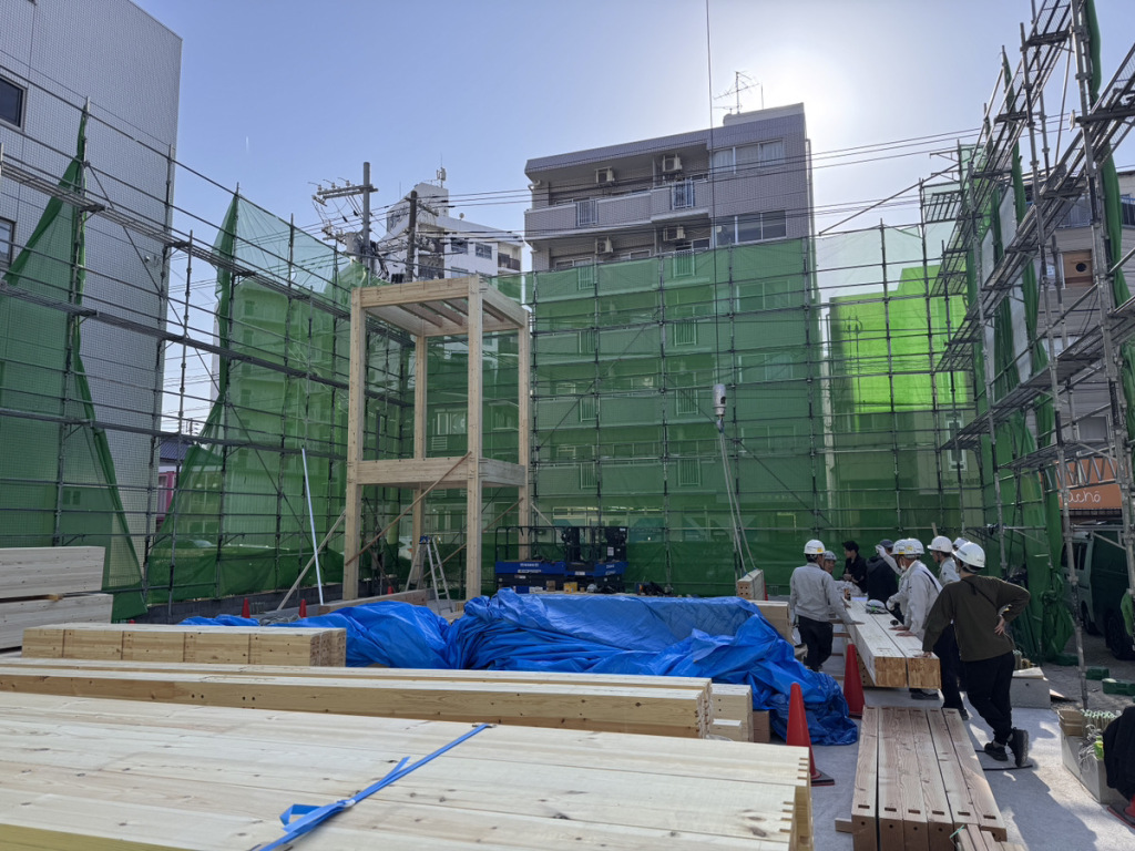 木造GIR工法を採用した現場の建方が進んでいます