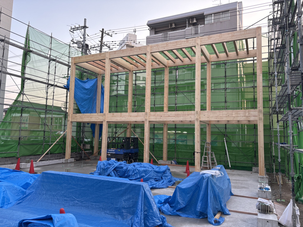 「データコーポレーション新社屋新築工事」木工事建方状況です